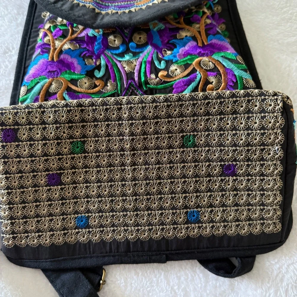 VTG Bohemian Floral Embroidered Canvas Backpack Black Blue Purple Folk Art‎ Bag